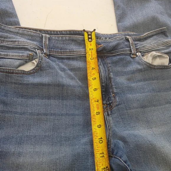 American Eagle Outfitters Light Blue Flare Jeans - Picture 6 of 6